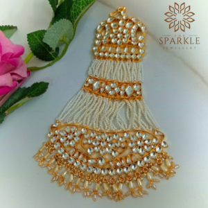 White Pachi Kundan Passa, Jadau Passa Hair Accessory, Mughal Hair Jewellery, Pearl Layered Passa, 22K Gold Plated Passa, Indian Wedding Hair Jewelry USA, Pakistani Bridal Passa UK, Luxury Imitation Jewellery Worldwide, Designer Kundan Hair Ornament, Traditional Side Maang Tikka